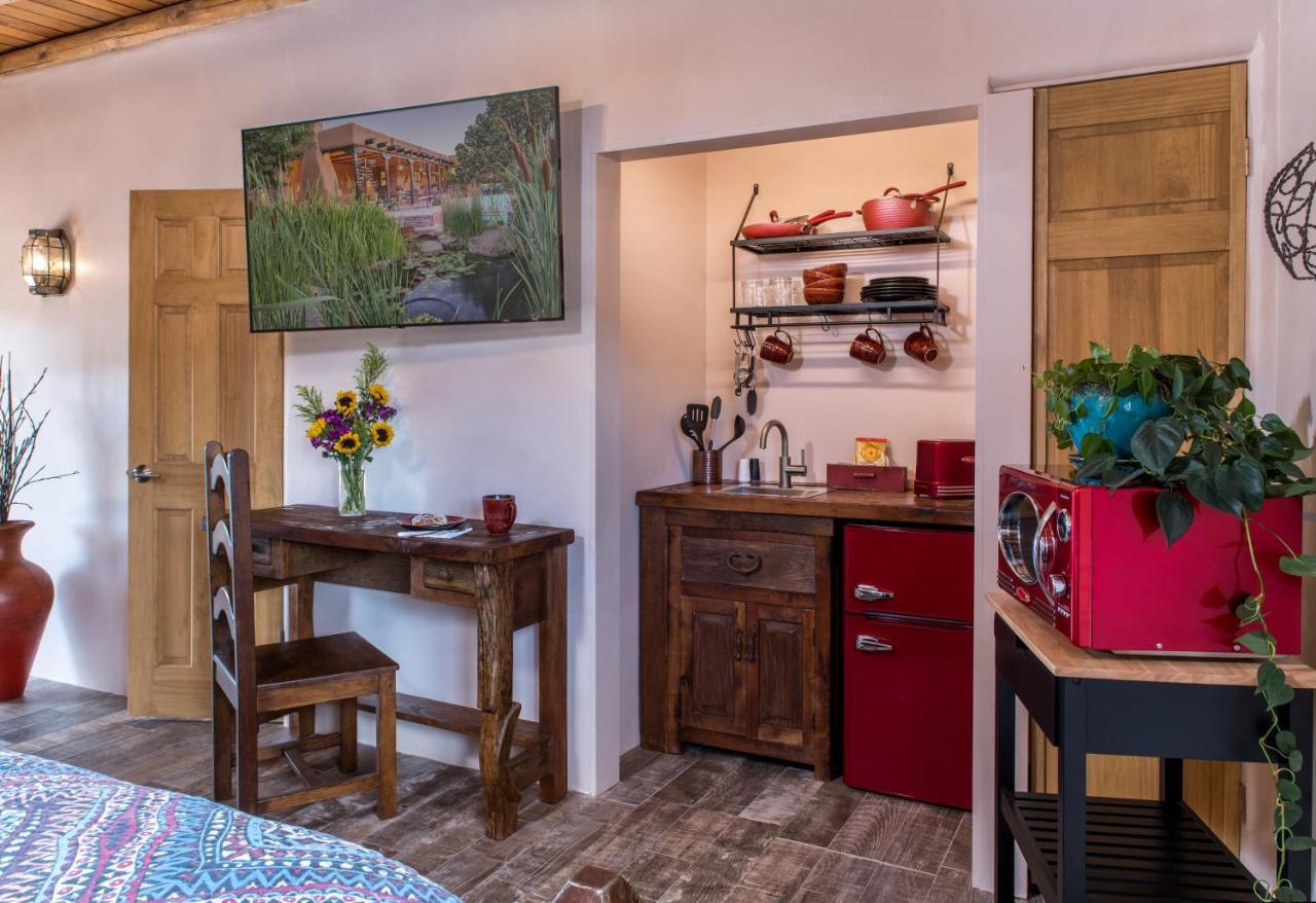 Bobcat Inn Canada de los Alamos Экстерьер фото